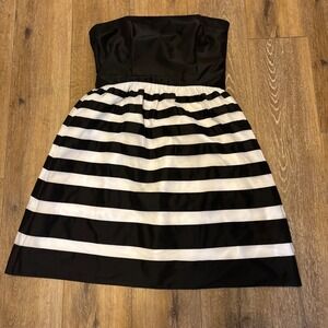 White House Black Market Black White Stripe Strapless Dress Size 10 Cocktail